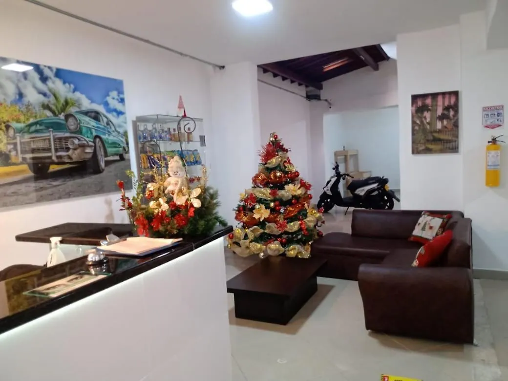 ***  Hotel Brisas Medellín Colombia
