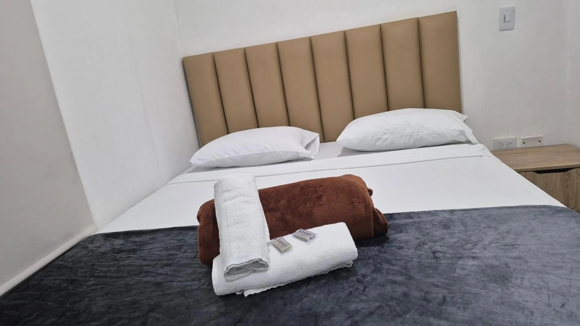 Hotel Brisas Medellín 3*,  Colombia